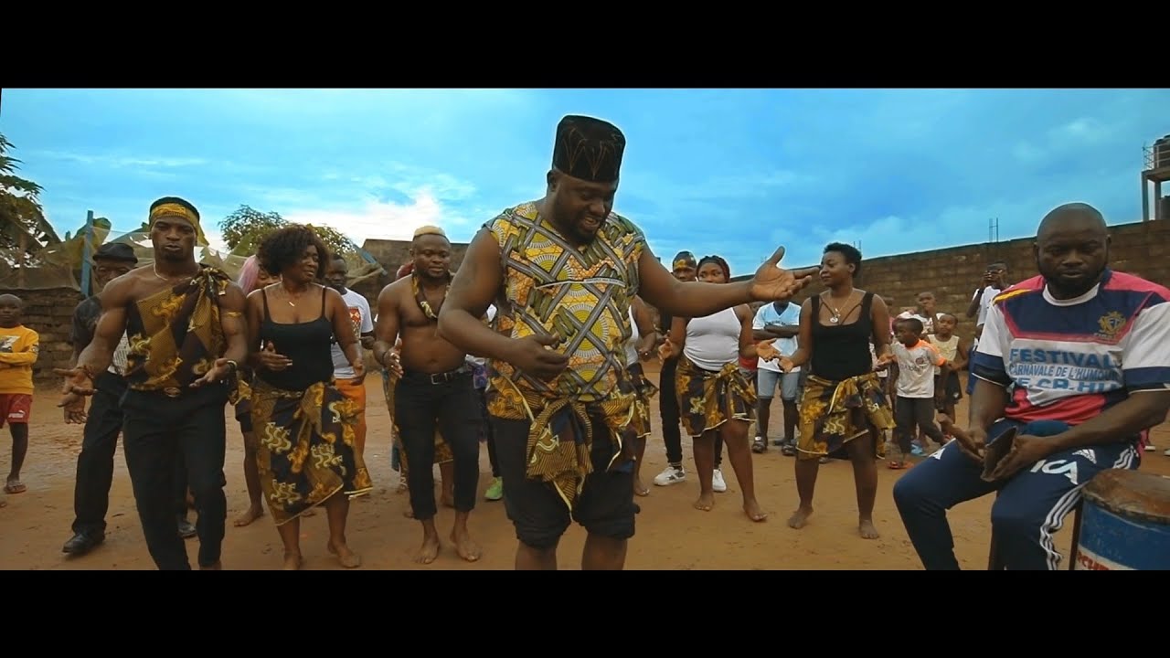 Fingon  Tralala - Ben Skin Tralalatisé (Clip Officiel)