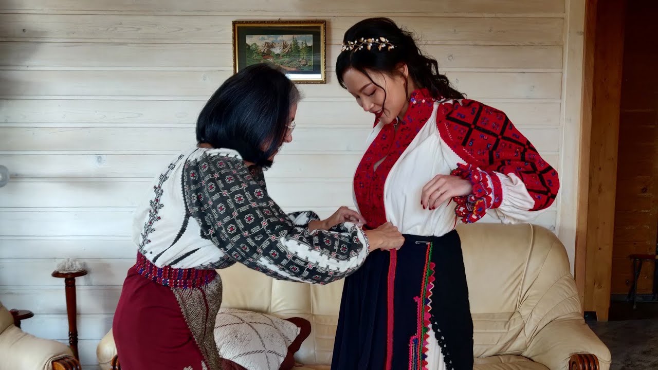 Portul Popular Romanesc pe o Mireasa din China