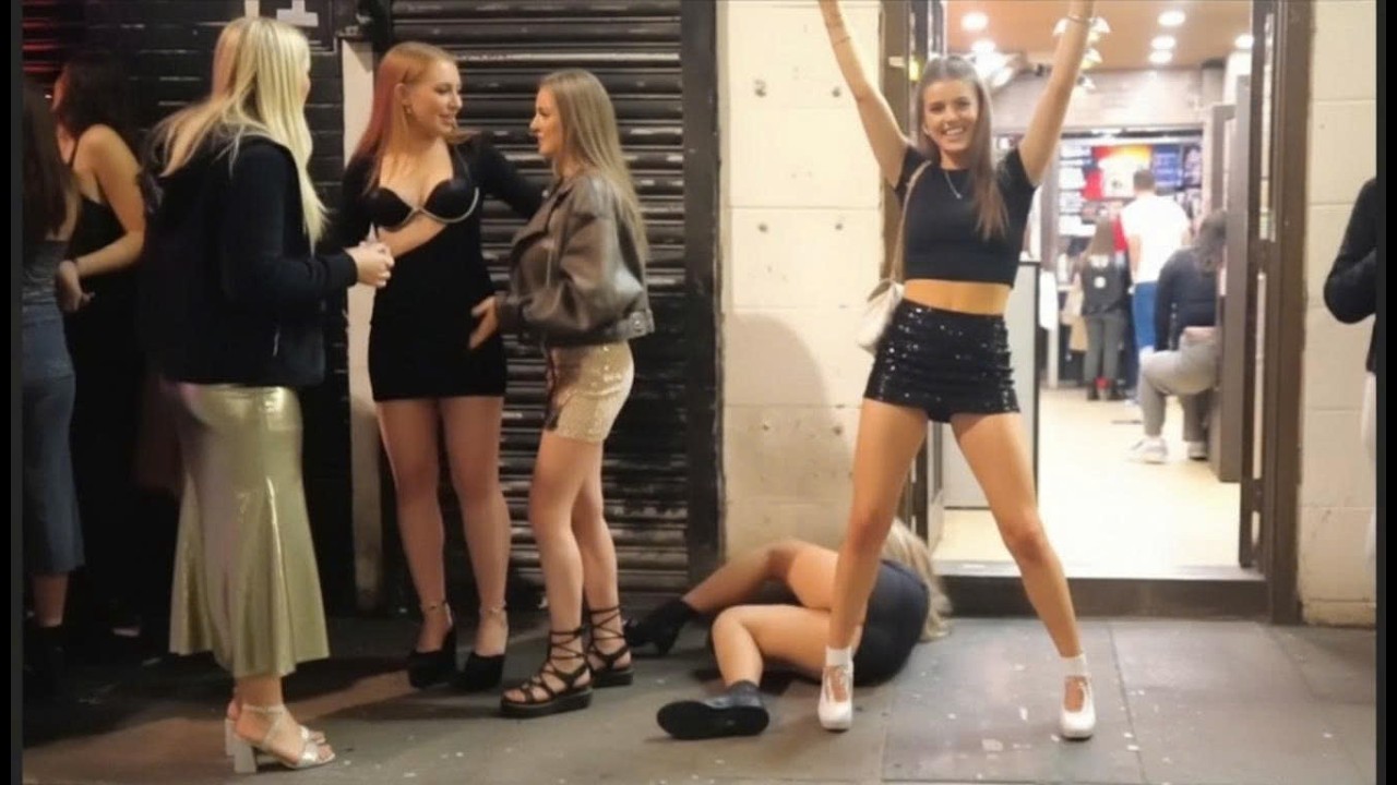 LIVERPOOL CITY ENGLAND NIGHTLIFE WALK TOUR | CRAZY NIGHT STREET SCENES 4K