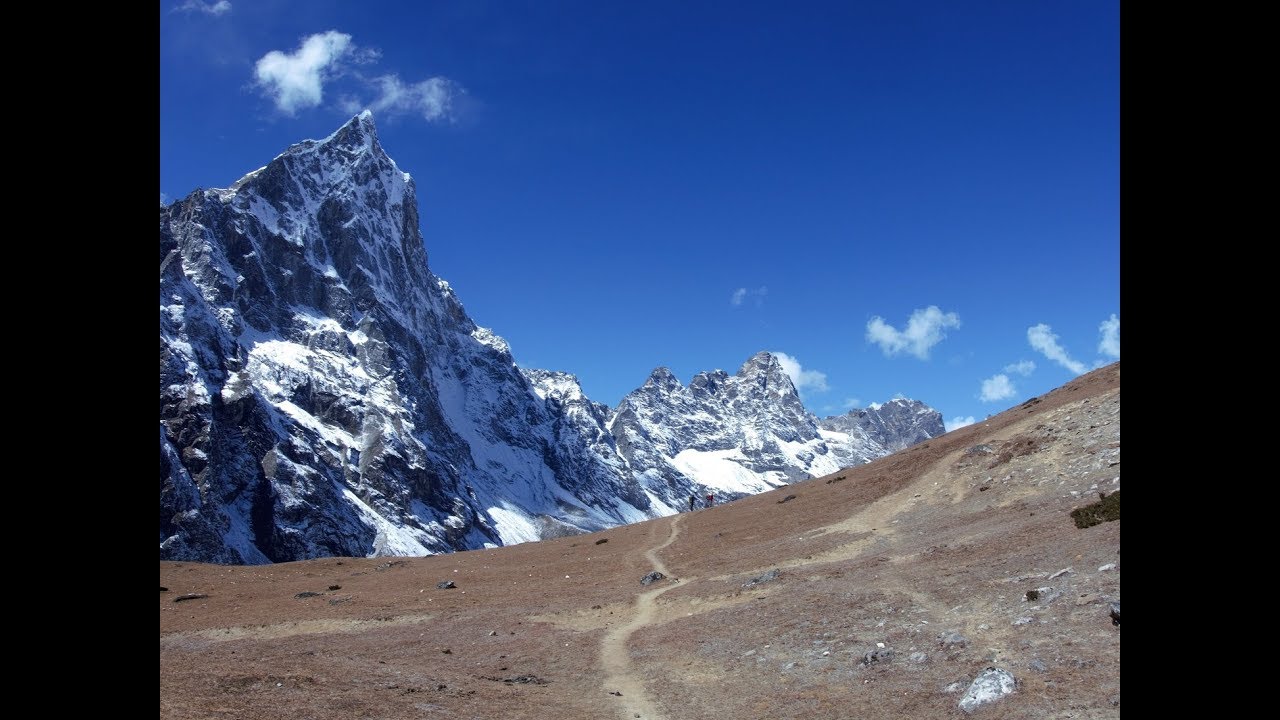 Cholatse 6440m via the North Face