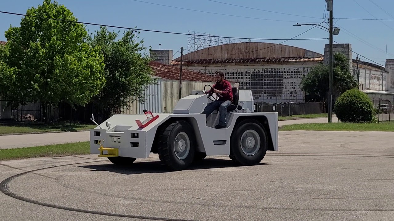 1980 TUG MC15-4 Pushback Tractor