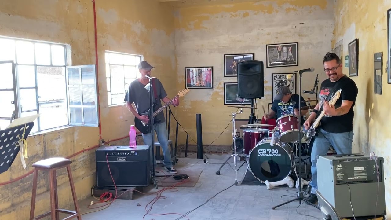36. The Misfits - Descending Angel (Cover by f0r3v3r 07/07/2027)