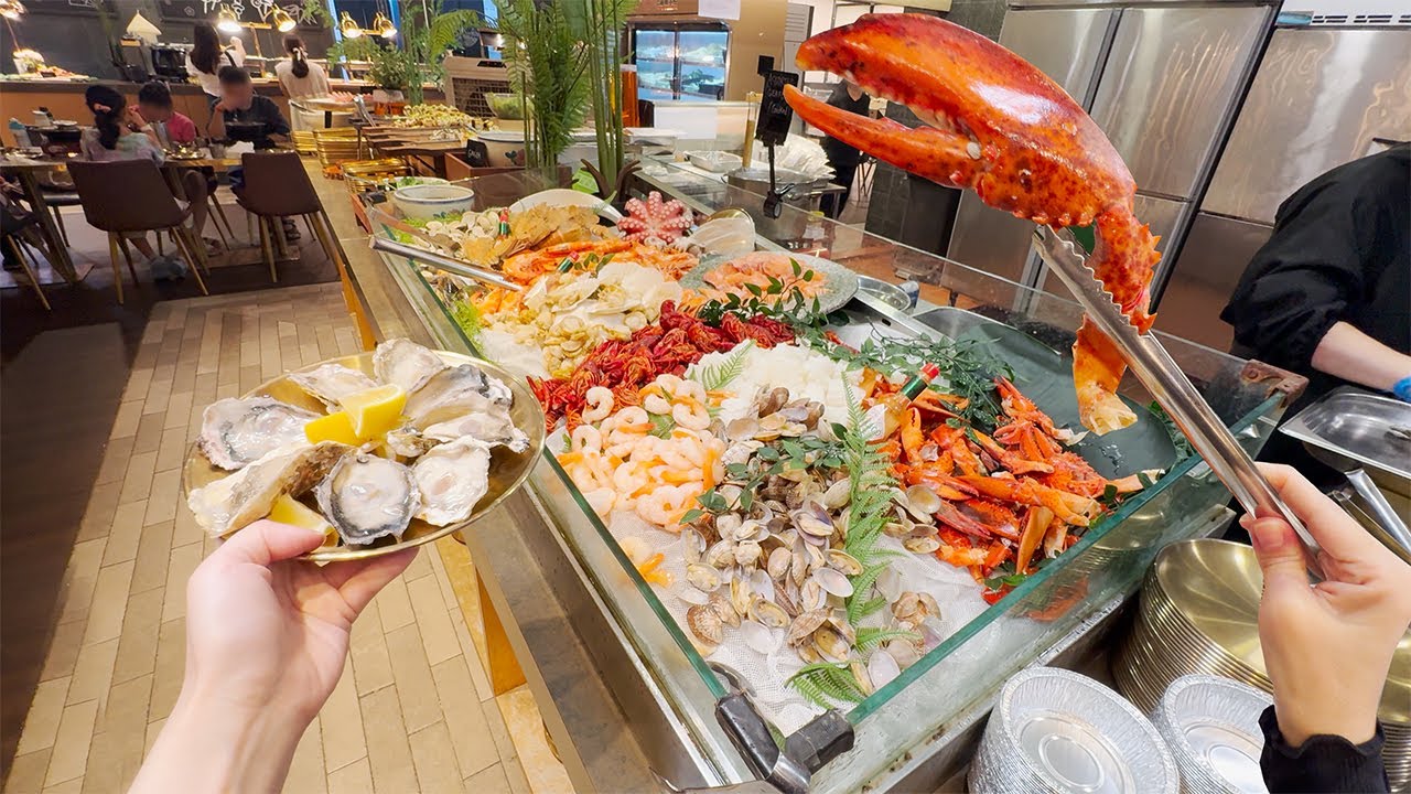 Biggest Luxury Seafood Buffet in a Food Hall | Marina Food Hall Buffet