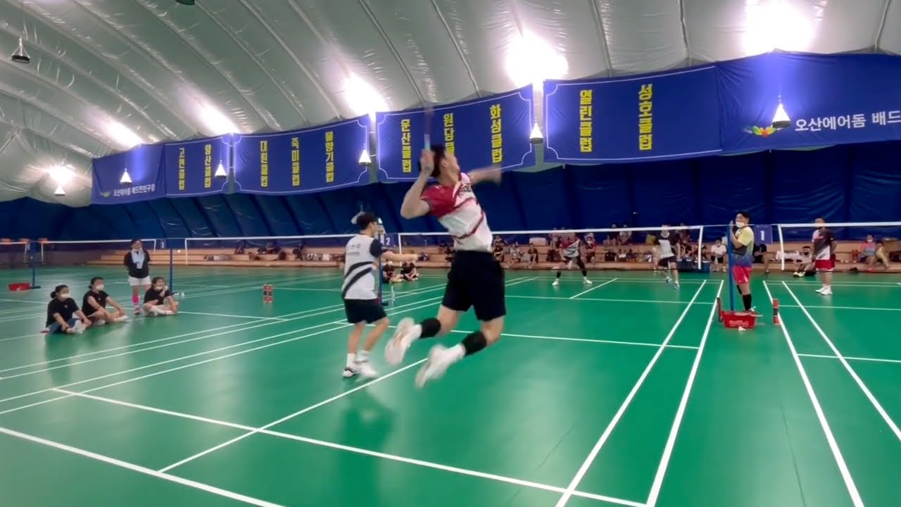 The dignity of a national team player. No one dares to threaten him.