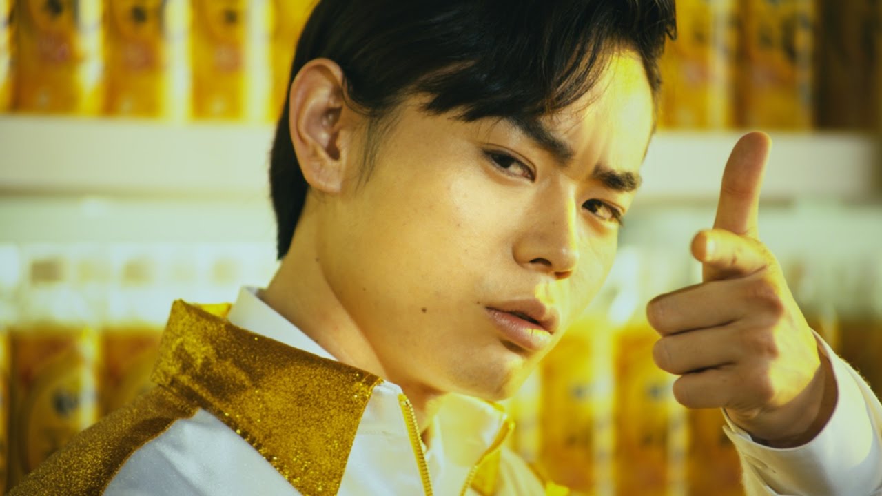 菅田将暉、キレッキレのコンビニ店員に　新TVCM『ファンタ レモン＋C「キレッキレ店員」』篇＆メイキング映像