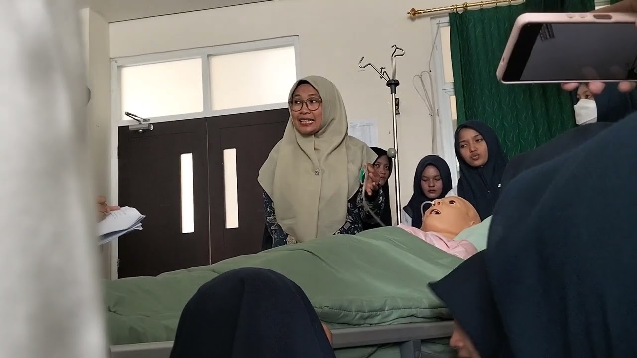 Praktikum KMB - Pemberian Makan melalui NGT dan Jenis, Fungsi NGT