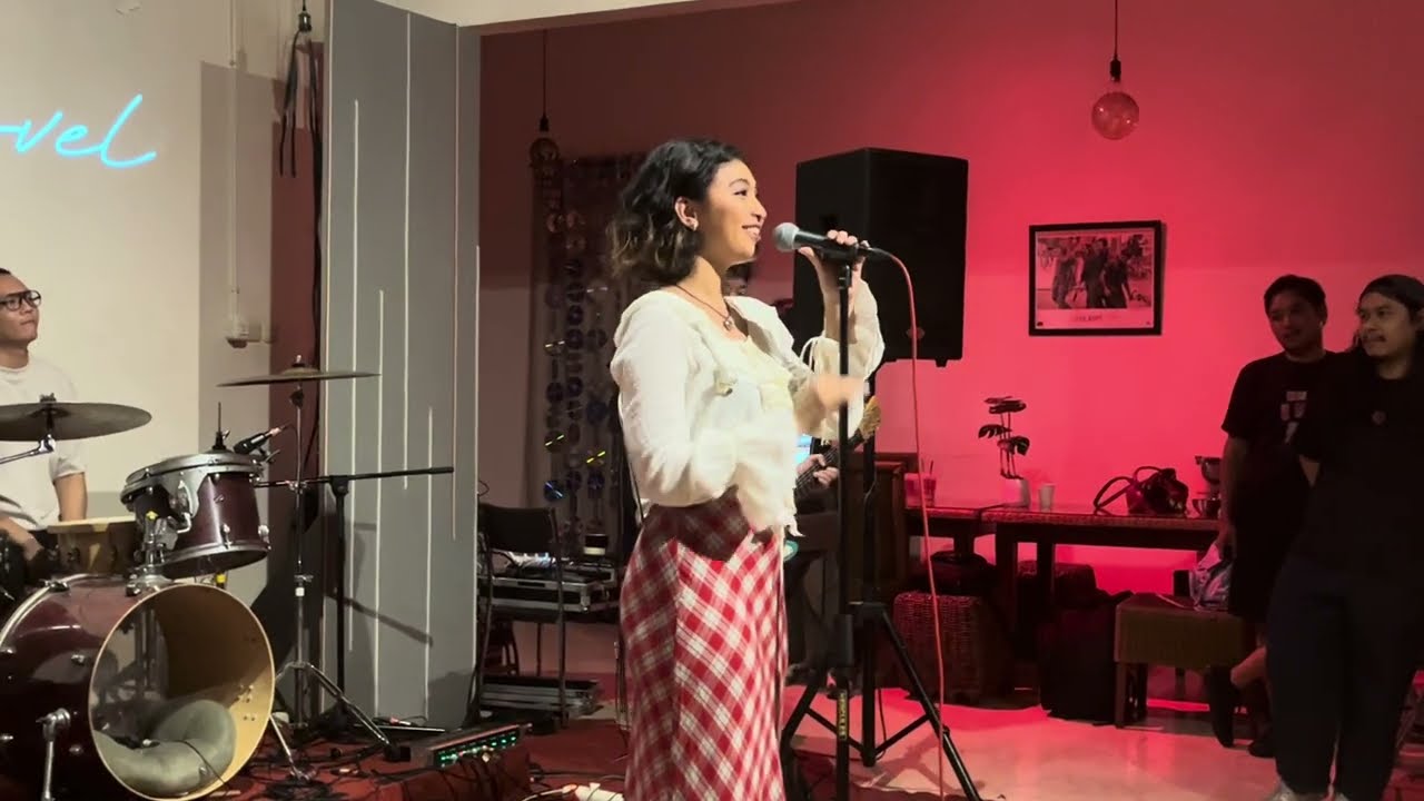 Mentari Novel - Expectation (Live at EH! Brew and Bite, Jakarta 14/10/2025)