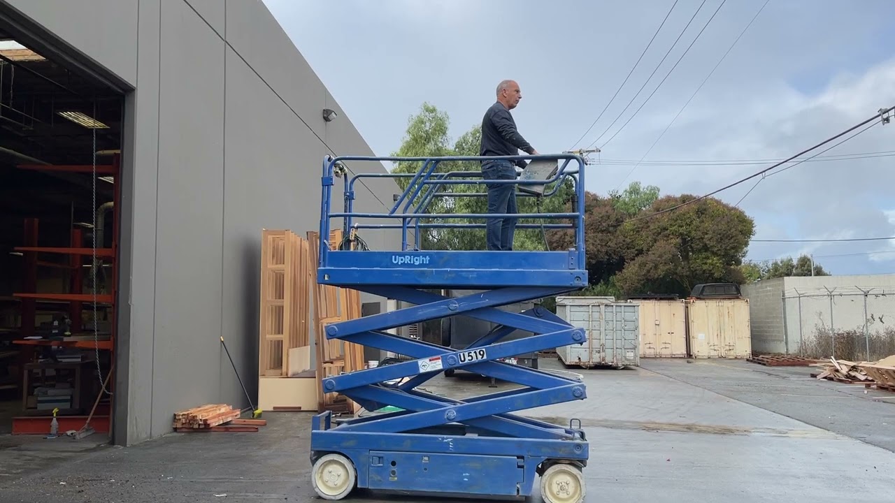 Upright Sky Lift