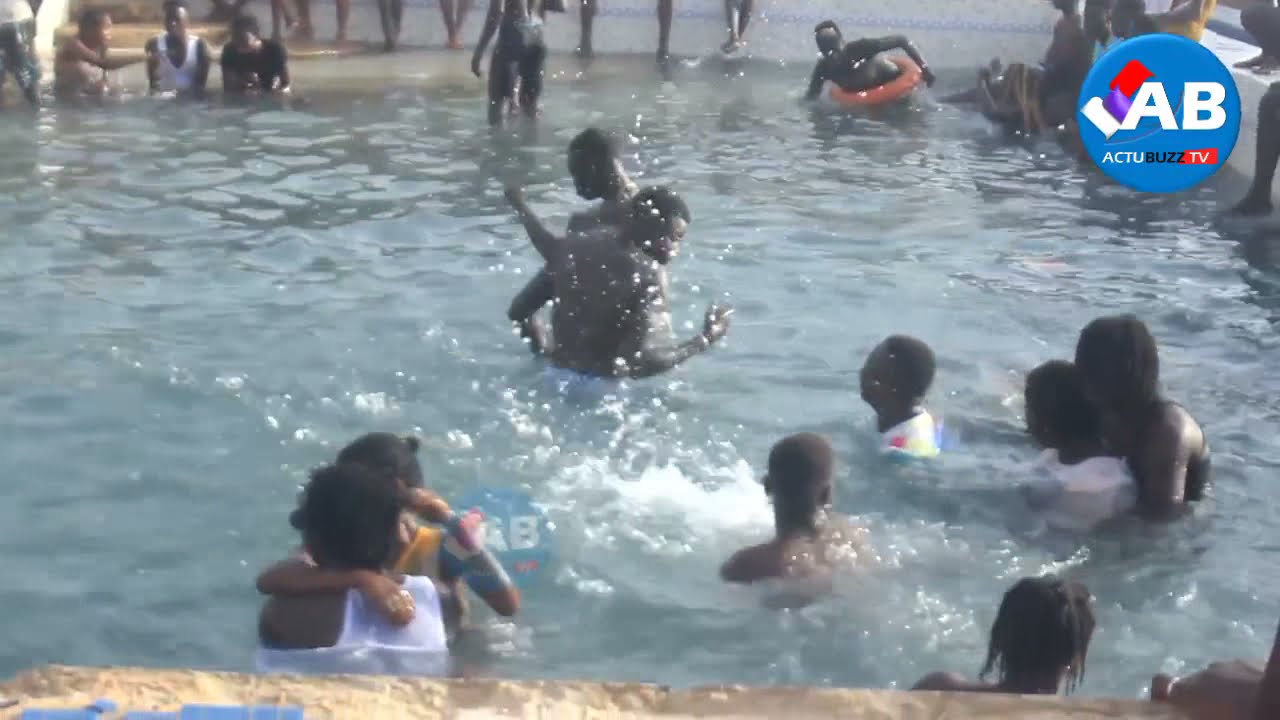 Piscine Pary boss evens Almadies sa chauffe..