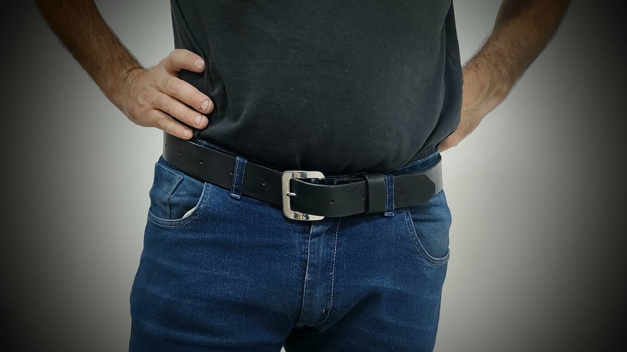 Cinturón con Cuchillo. Belt with knife sheat