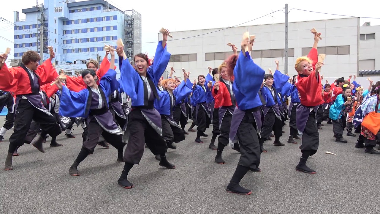 前祭 オープニング総踊り①『いやさかAKITA』（秋田大学よさこいサークルよさとせ歌舞輝、新屋なるこKIDS他） ／大町ステージ会場／第22回ヤートセ秋田祭2019