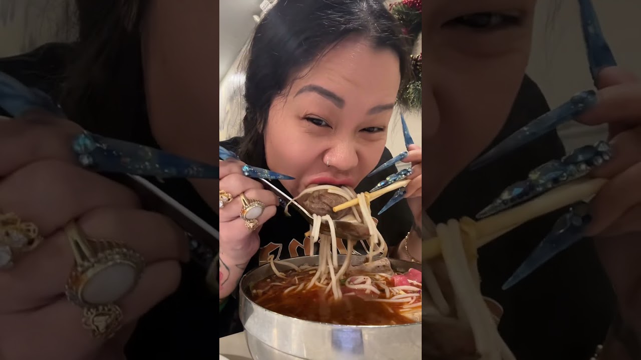 Bun bo hue 