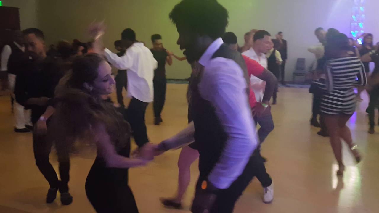Denisse cambria and Terry salsa alianza social dancing.