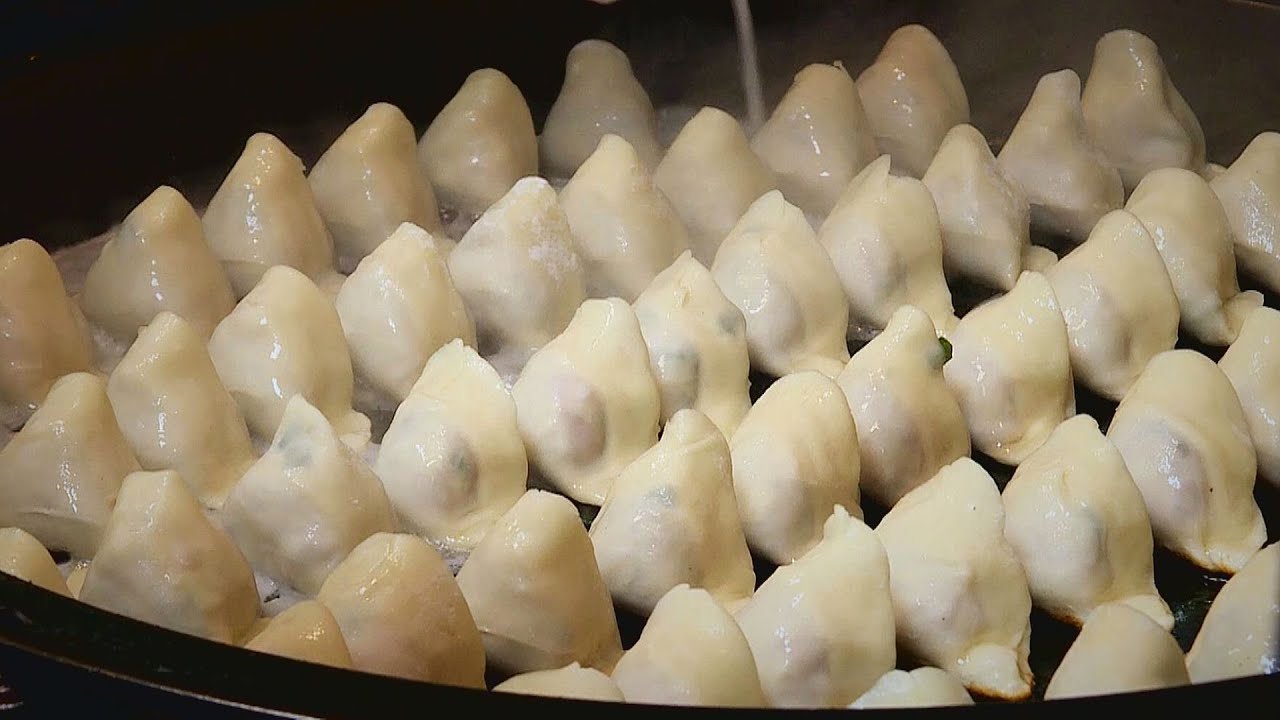 台中超人氣鍋貼皮脆餡飽滿-台灣美食 │Fried Dumpling -Taiwanese Food