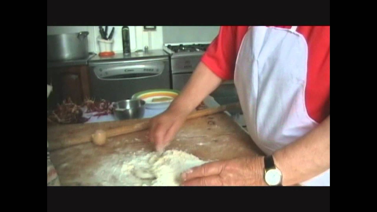 AULETTA e le sue tradizioni - LA PASTA col LATTE -.wmv
