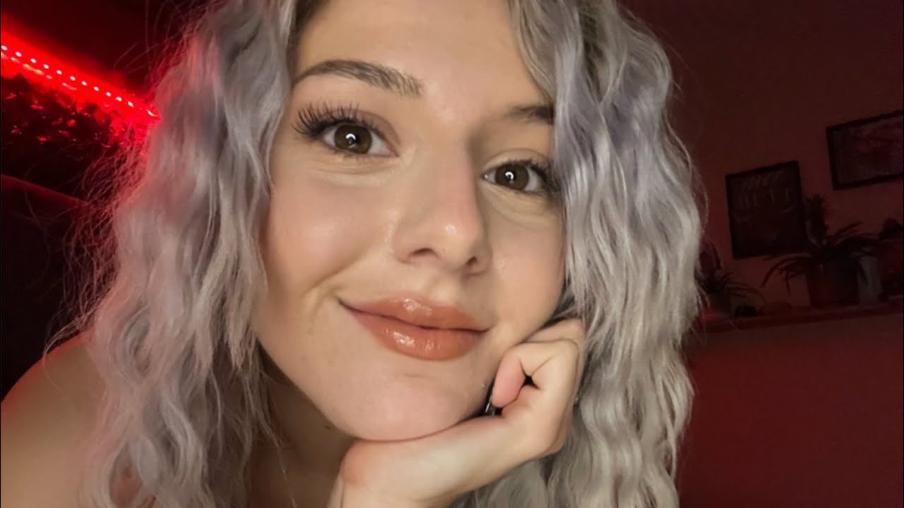 ASMR role play Caring GF helps you unwind (soft dom/mommy)