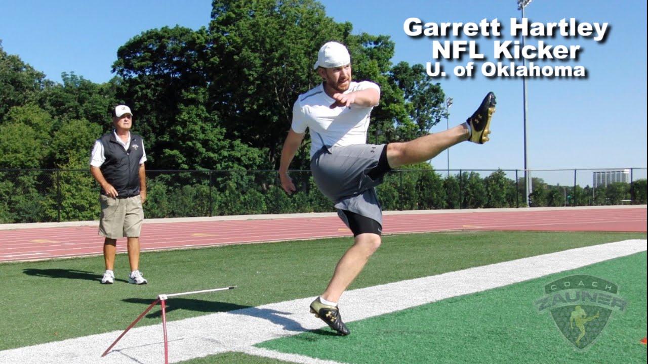 Garrett Hartley NFL Kicker, Field Goal Workout With Coach Zauner