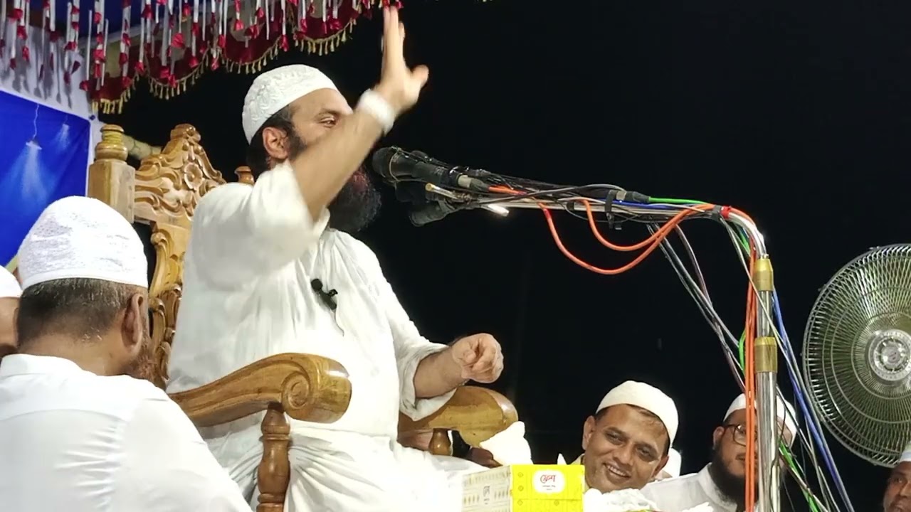 How much money was raised at Abdul Khalek Shariatpuri's mahfil? ‎⁨@KurigramTV-s6v⁩   