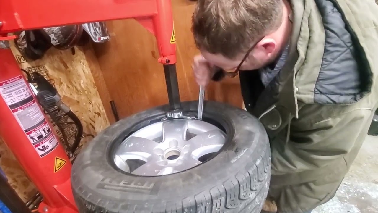 Шиномонтажный станок Blue Viper FT350 и балансировочный станок WB100: настройка и использование.