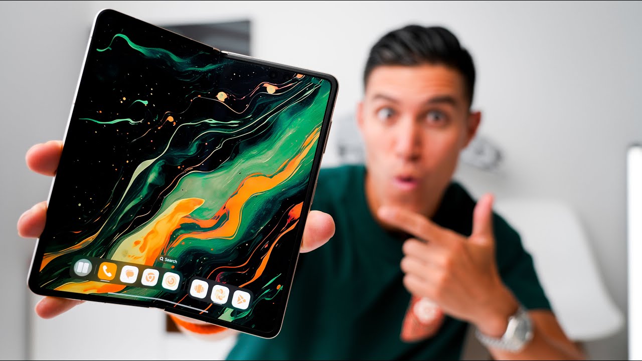 HONOR Magic V5 Review - The BEST Folding Smartphone of 2025