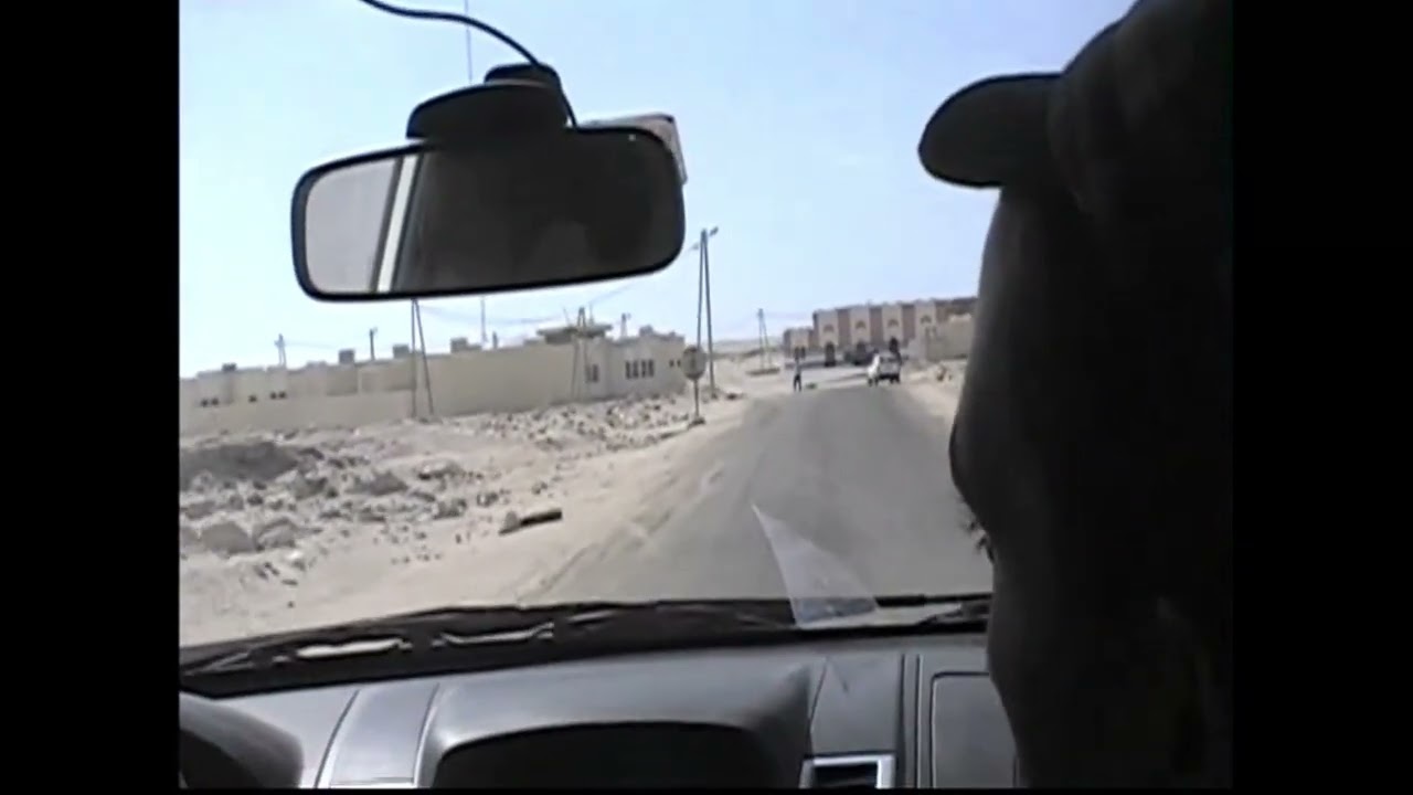طريق قرية الصيادين العين البيضاء باتجاه المهيريز التقينا les armes.....