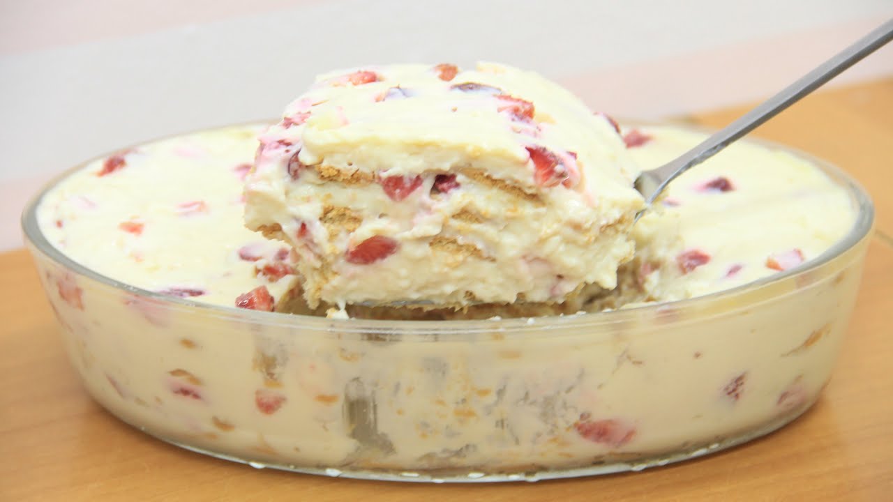 PAVÊ DE LEITE NINHO COM MORANGO- IMPOSSIVEL COMER SÓ UM PEDAÇO