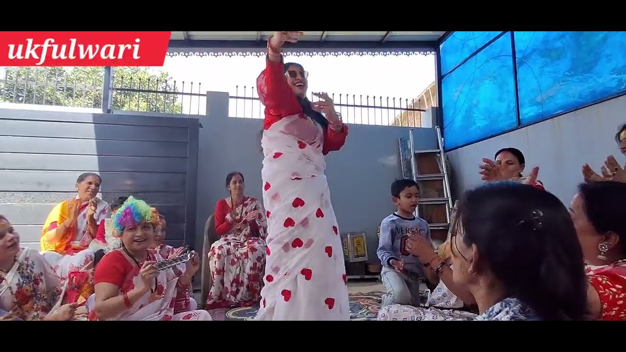🎉शानदार धमाकेदार होलीगीत और डांस💃मेरे ससुर के तीन है बेटे सबसे सुंदर हमार बलमा😂#holispecial 