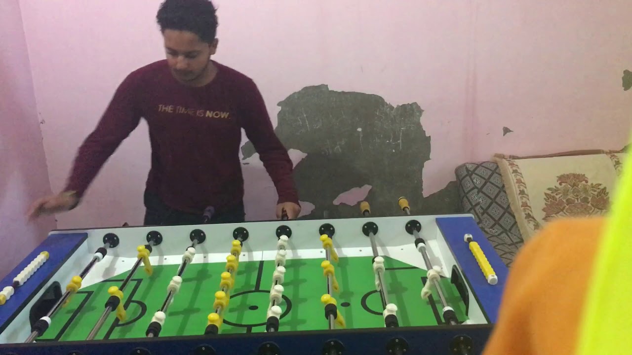 Table Soccer snake shot