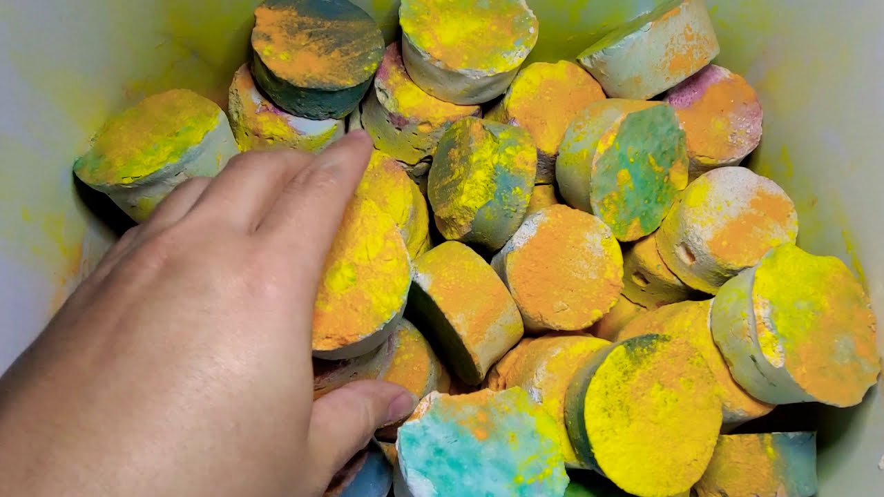 43 REFORMED GYM CHALK AND BABY POWDER CAKES + EXTENDED POWDER PLAY
