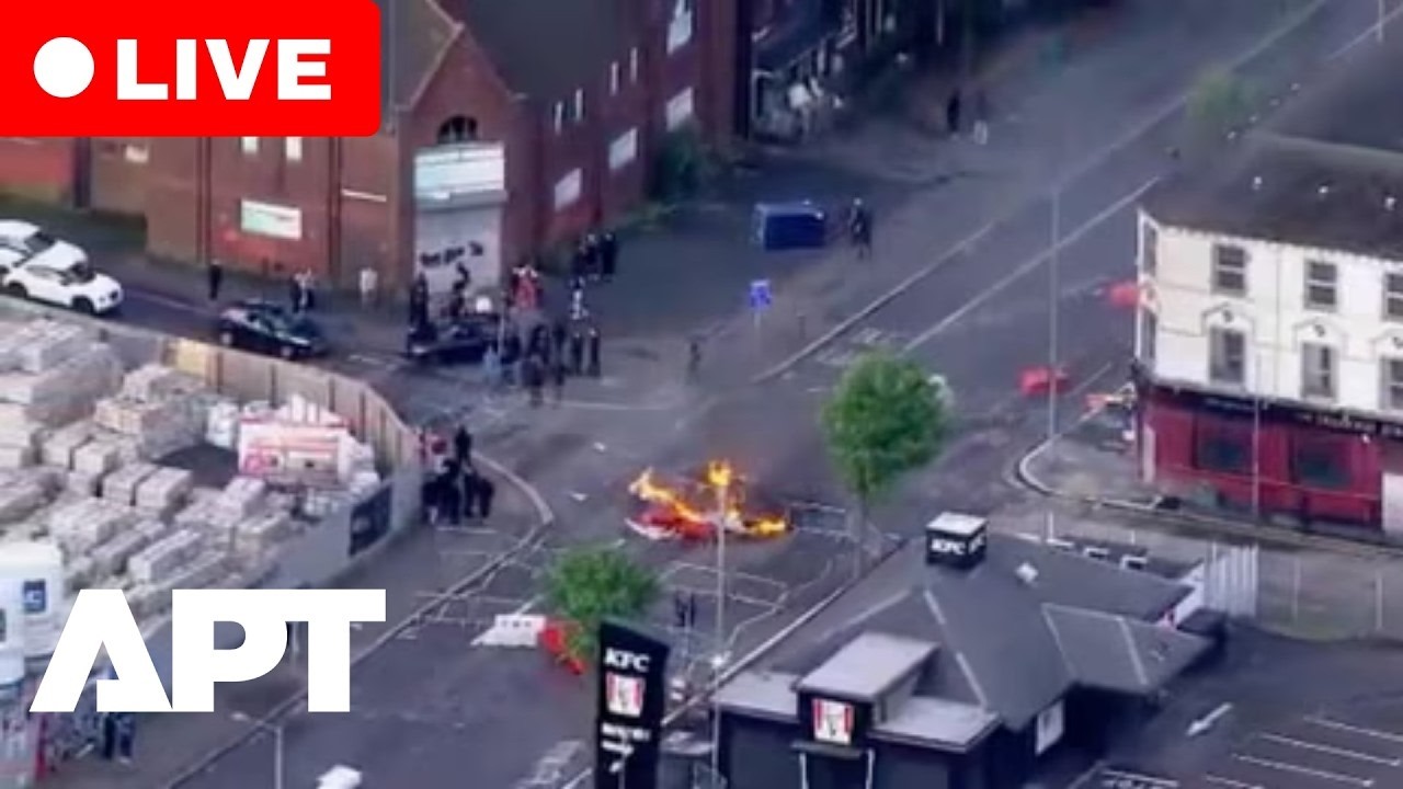 Belfast LIVE: Ambulances Burn as Police Use Water Cannons Against Protesters | APT