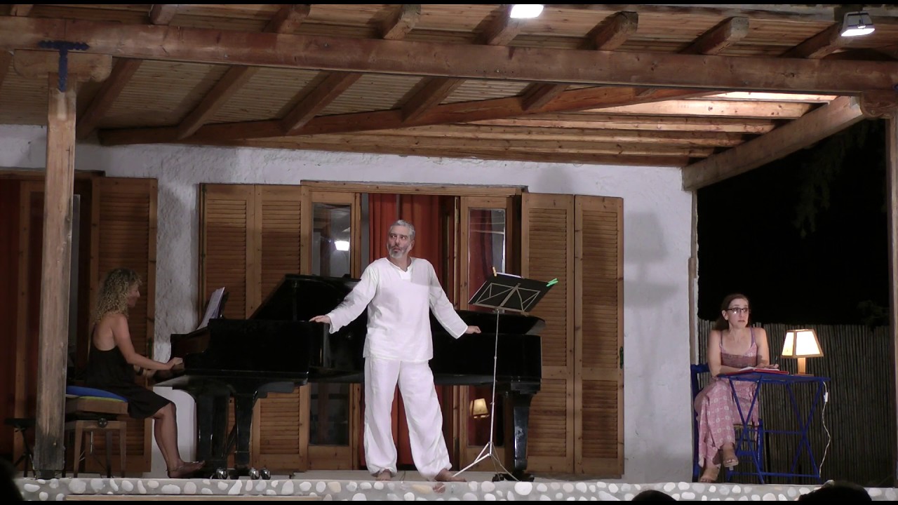 Tassis Christoyannis sings B. Godard at the International Portoheli Festival 2016