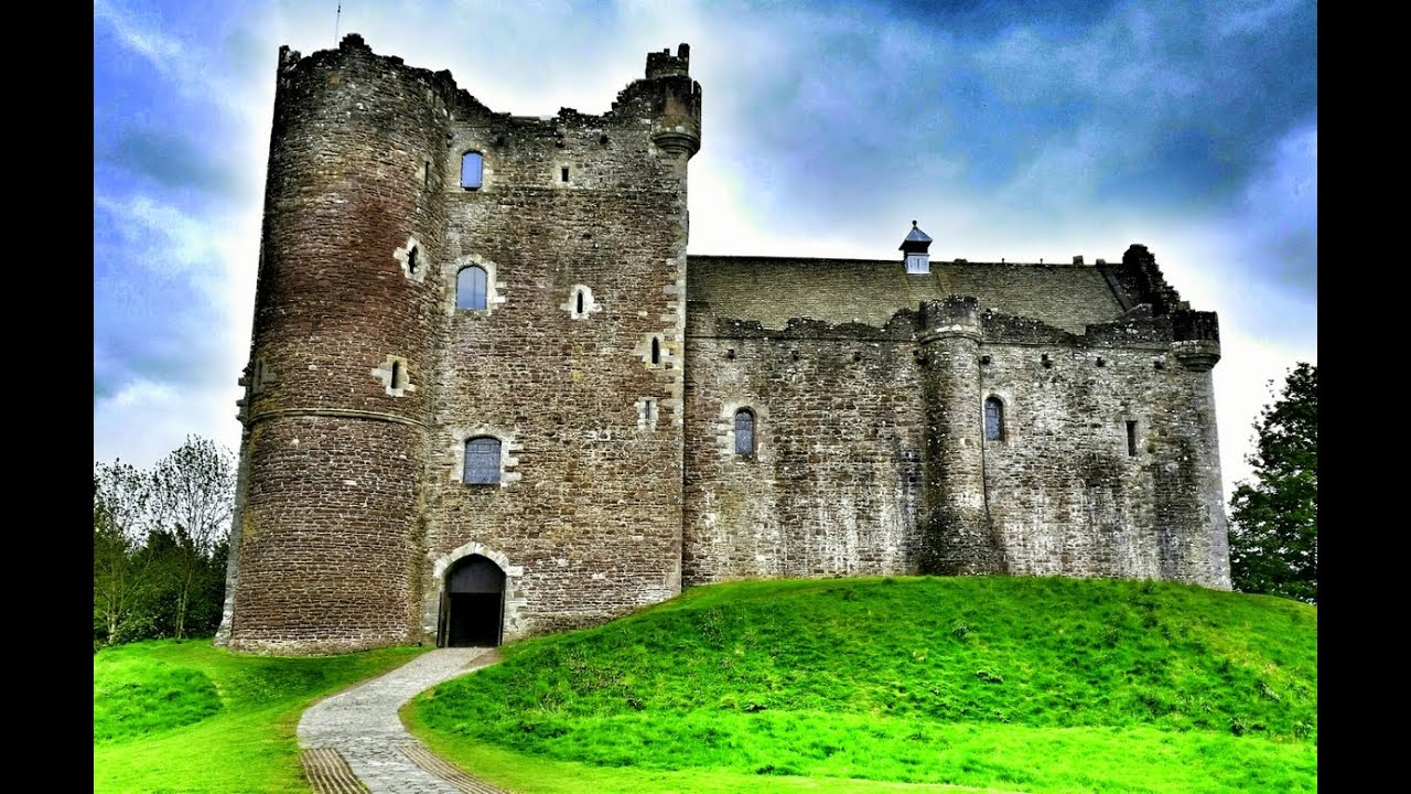 Castle Leoch Walkthrough Present day Scotland(As seen on Outlander season 1).