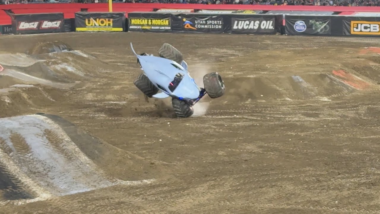 Megalodon Freestyle | Anaheim CA 01/04/2025 | #MonsterJam #Megalodon