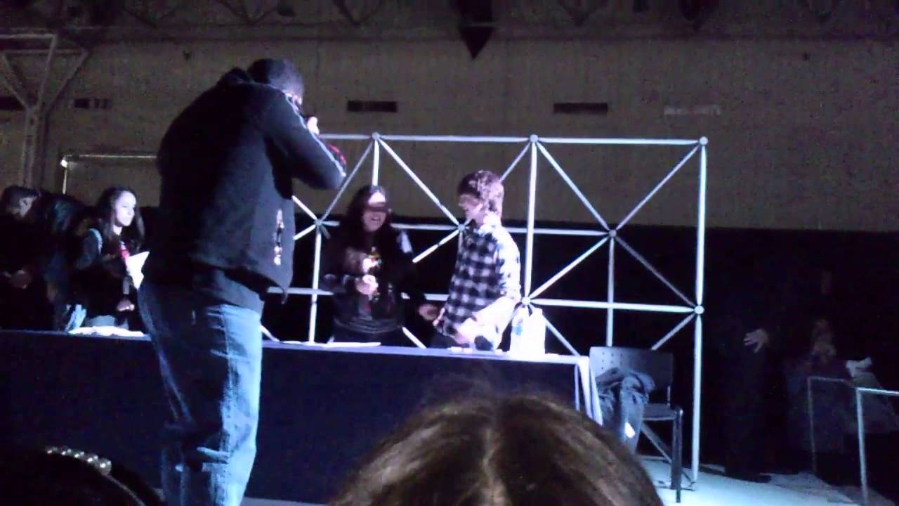 chandler riggs en Monterrey México 28/02/15