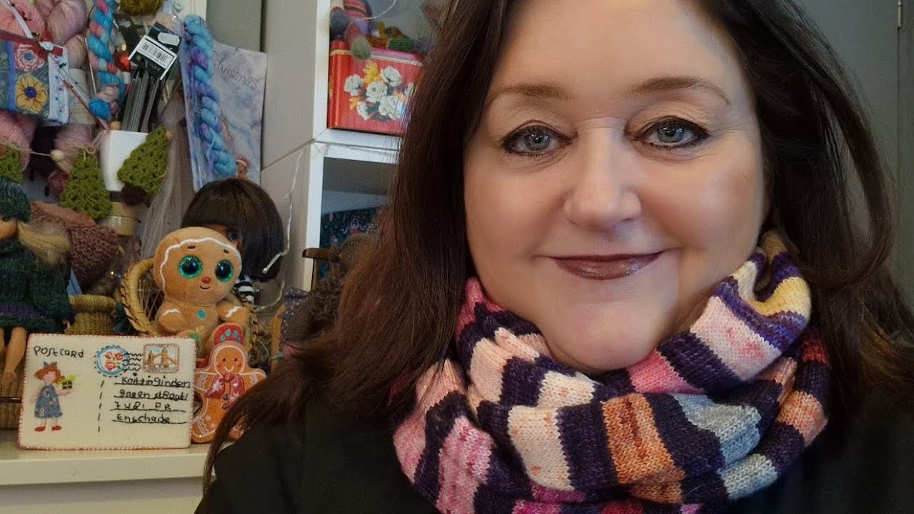 Vlogmas dag 18 NED 🇳🇱 10 minuten klets, en advent pakjes uitpakken 🧶