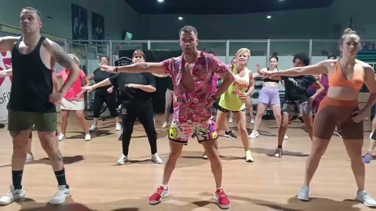 Julieta Venegas- Me voy-Coreografia Zumba DanzaFit Choreography