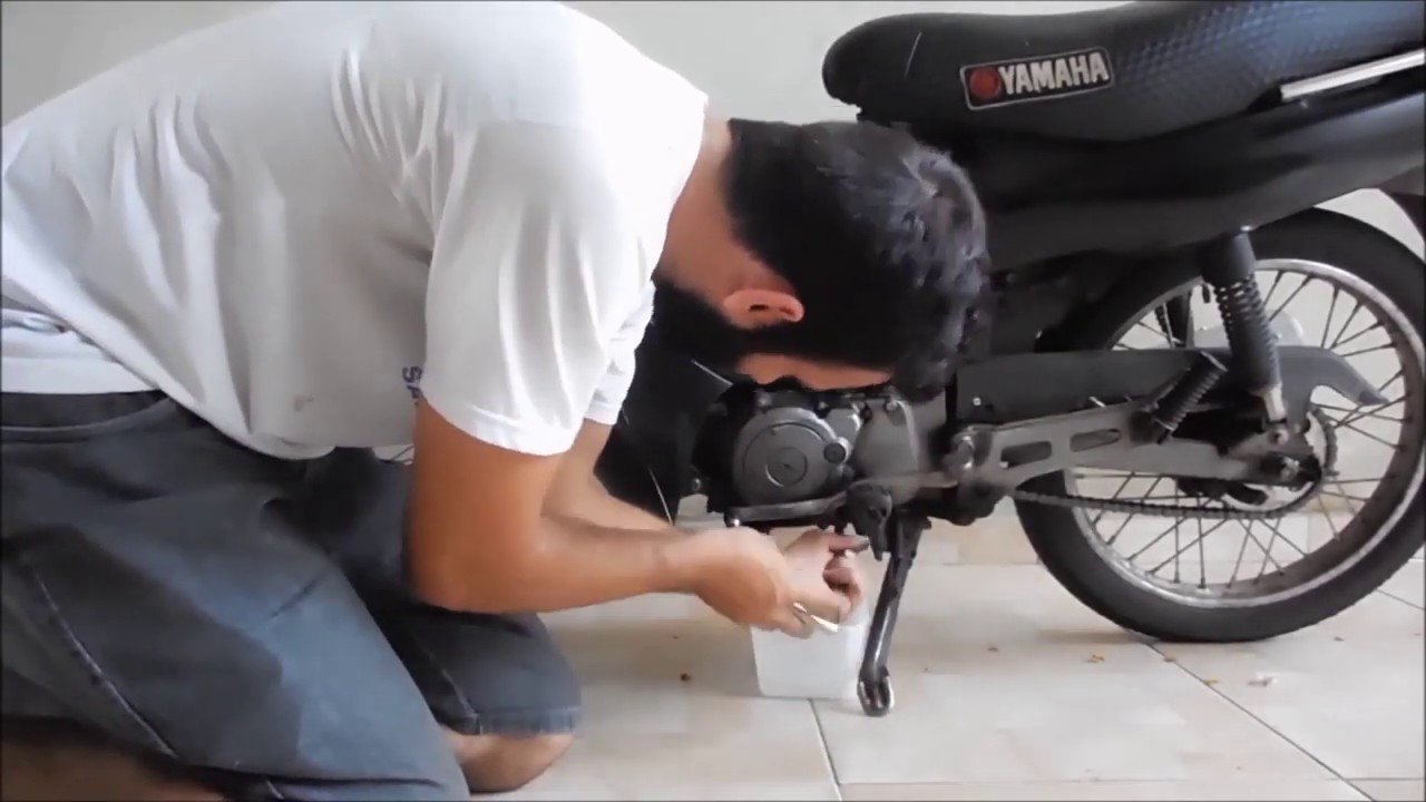 Yamaha Crypton T105   Como trocar motor de arranque / How to replace start engine