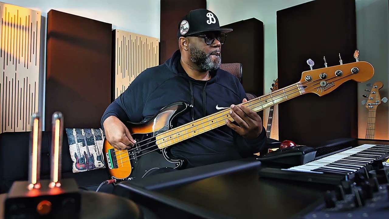 James Brown - Super Bad Bass Cover | Funky P-Bass 