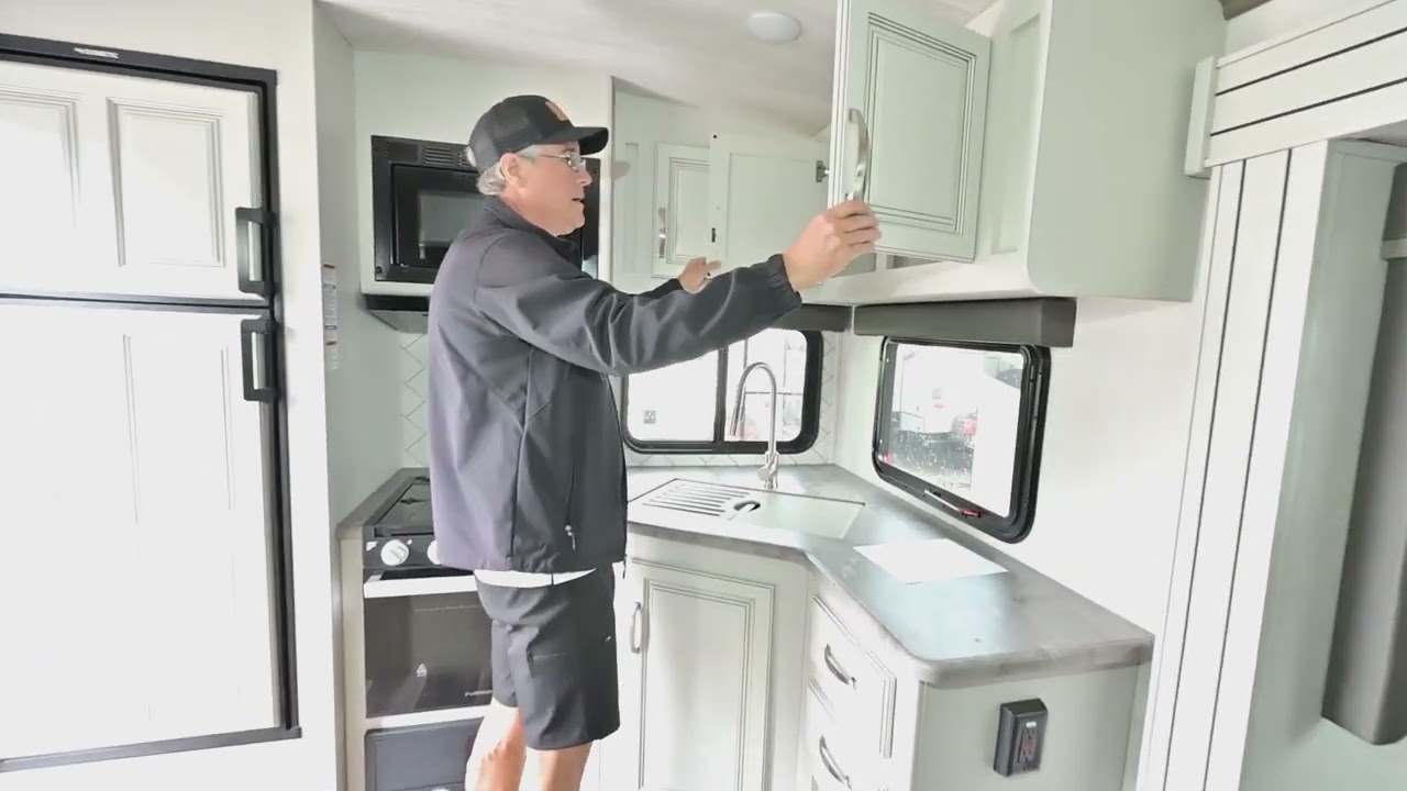 The RV Corral 2023 Keystone Cougar 24SABWE Stock # NT2072