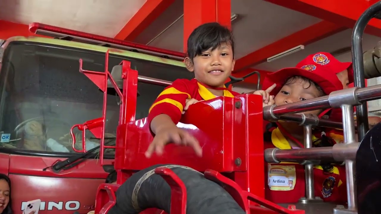 yumna edukasi damkar denpasar bali