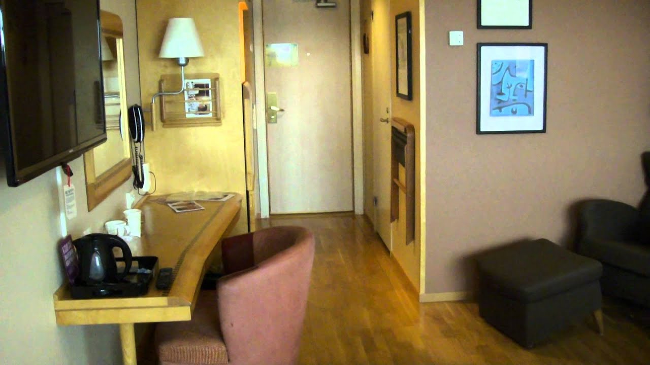 Summer 2014: Hotel Room Tour, Scandic Hotel Ariadne, Stockholm, Sweden
