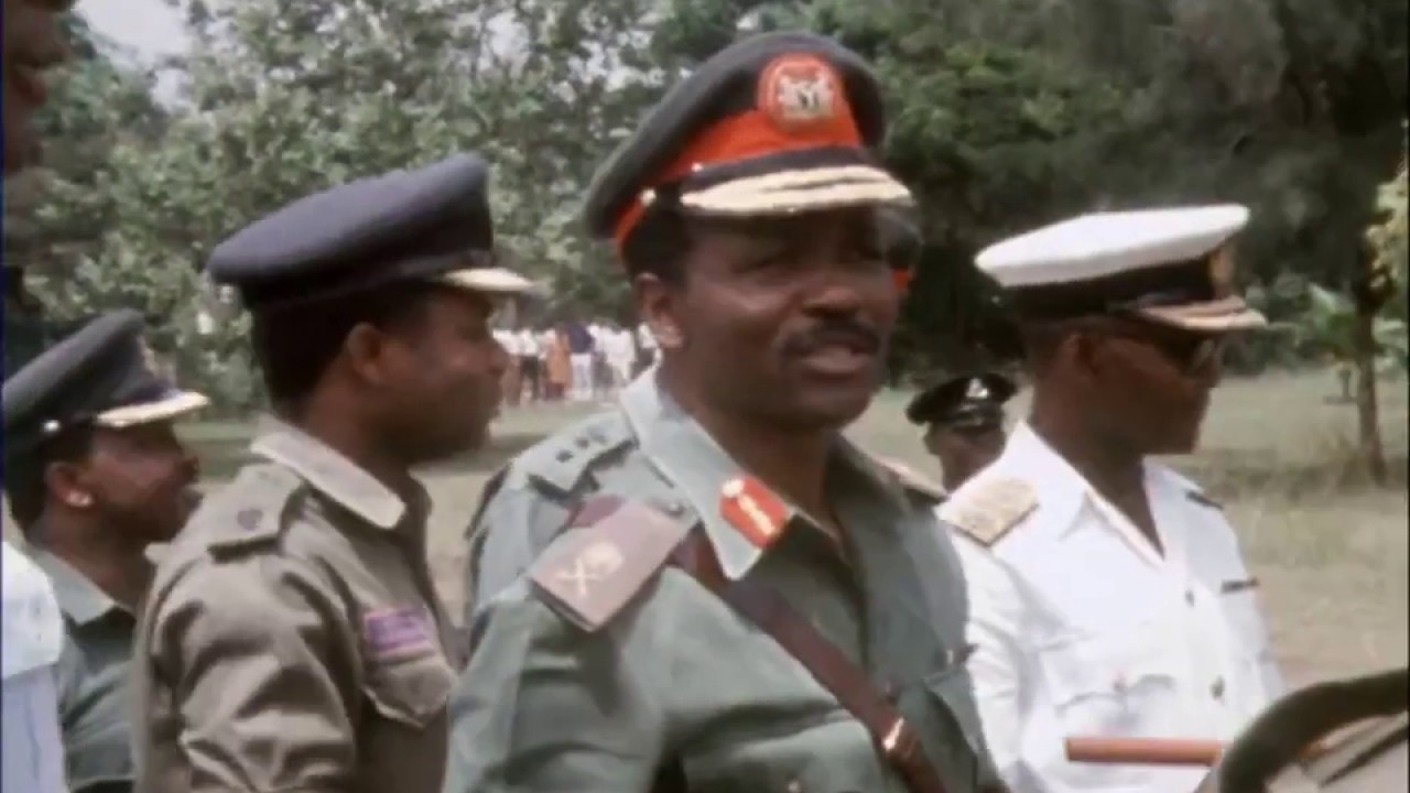Maj. Gen. Gowon Takes A Ride in A Helicopter Seized From Biafran Forces | February 1968