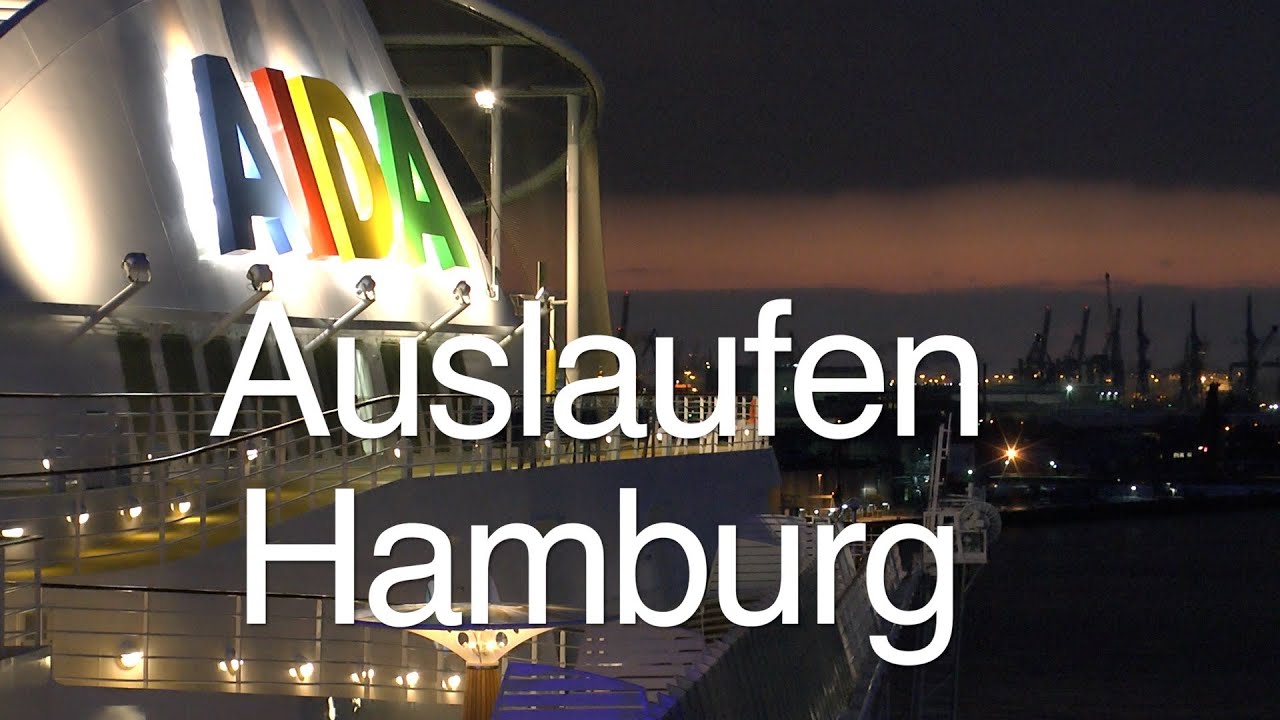 AIDAstella: Auslaufen in Hamburg - im Dunkeln bei Schnee