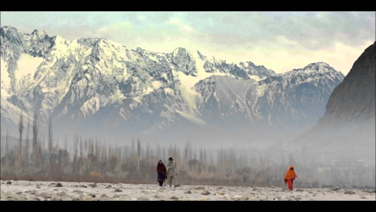 Hina Nasrullah, Sara Raza Khan - Abhi Sath Chal