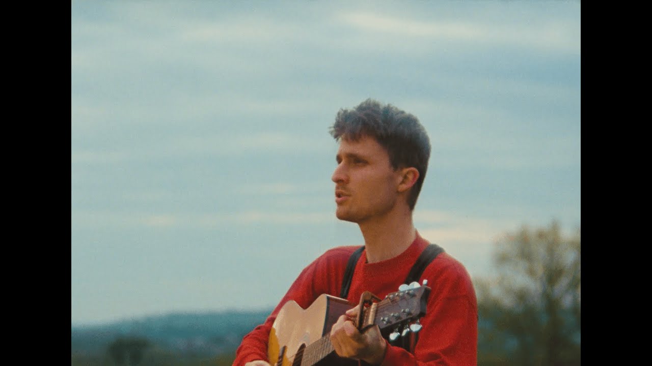 Melle - Old Summers (Official Video)