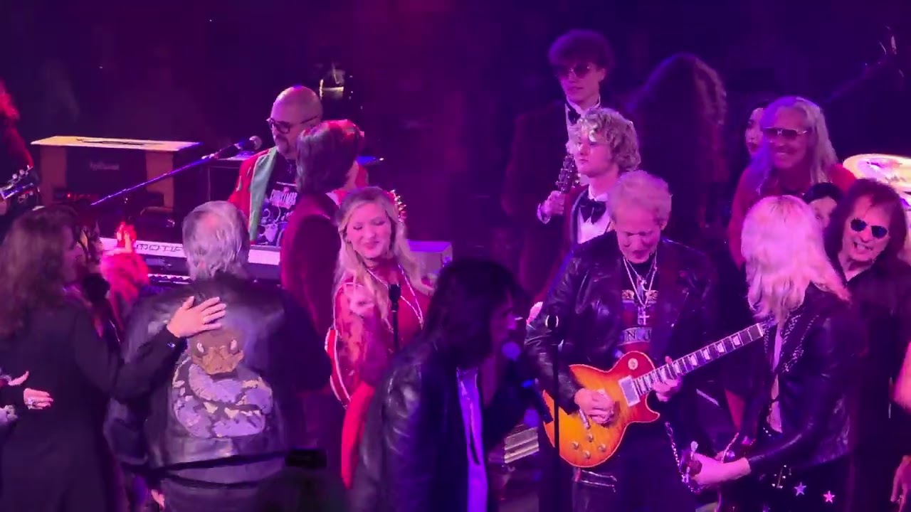 Christmas Pudding 2025 with Alice Cooper Solid Rock! Garrett James and The Wanderers- Winners!