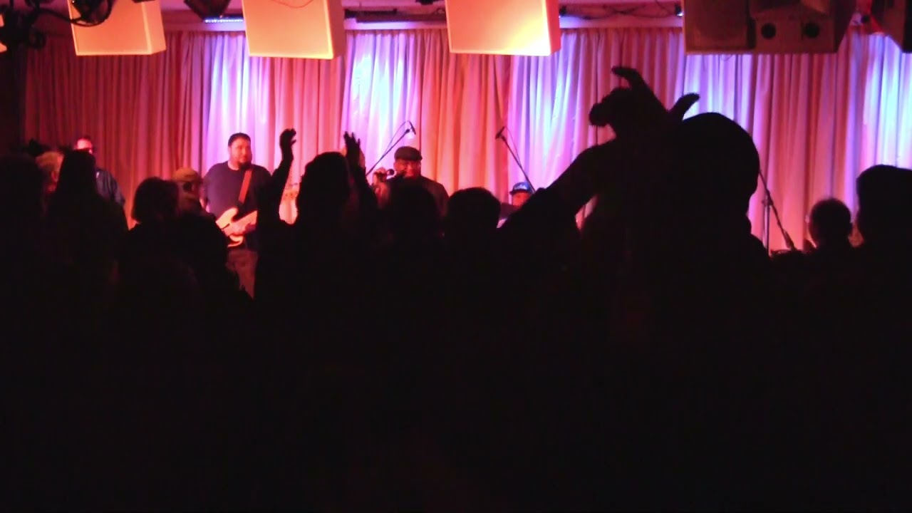 Barrence Whitfield w Los Lobos Bull Run