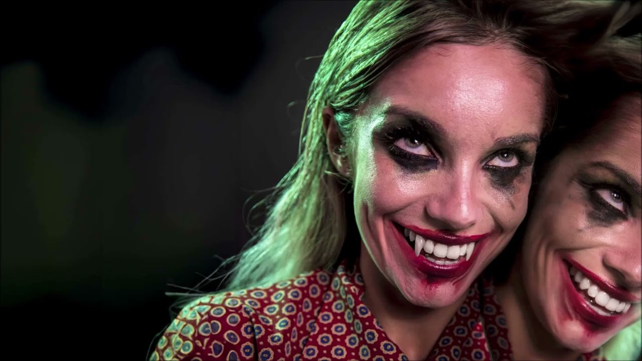 Giovanni Erata - At The Mercy Of The Vampire