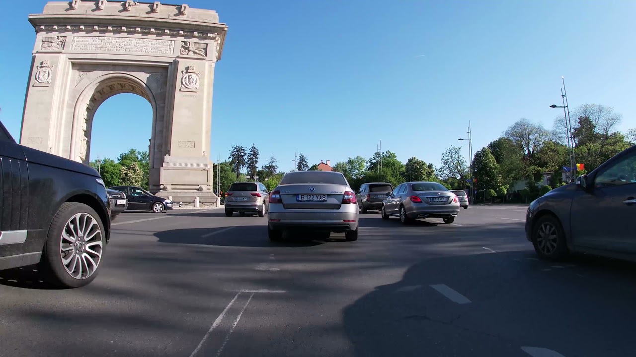 Driving in Bucharest at rush hour | Going to McDonald's | Parking at The Palace of the Parliament