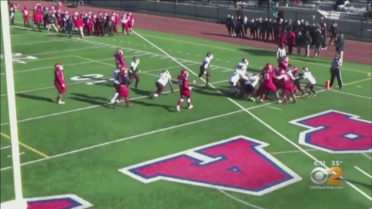 Clifton And Passaic High Schools Play On Thanksgiving For Final Time